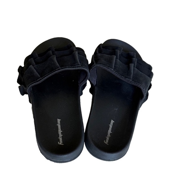 Funky Monkey Women's Ruffled Slides/Sandals/Flip Flops; Black; Size 9 - Picture 3 of 5